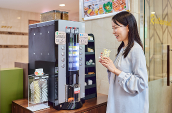 １階ロビーのパプアニューギニア<br>コーヒーが大変美味しかった。<br>
ロビーでゆっくりくつろげました。<br>人工温泉の効果が出ることを期待し<br>ます。